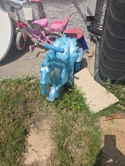 Elsa Power Wheel Horse 