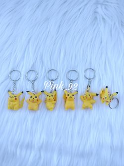 POKEMON PIKACHU FIGURE KEYCHAIN 💛