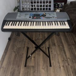 Yamaha PSR-225GM Piano