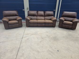 real leather couch set (2 rocking swivel chairs)