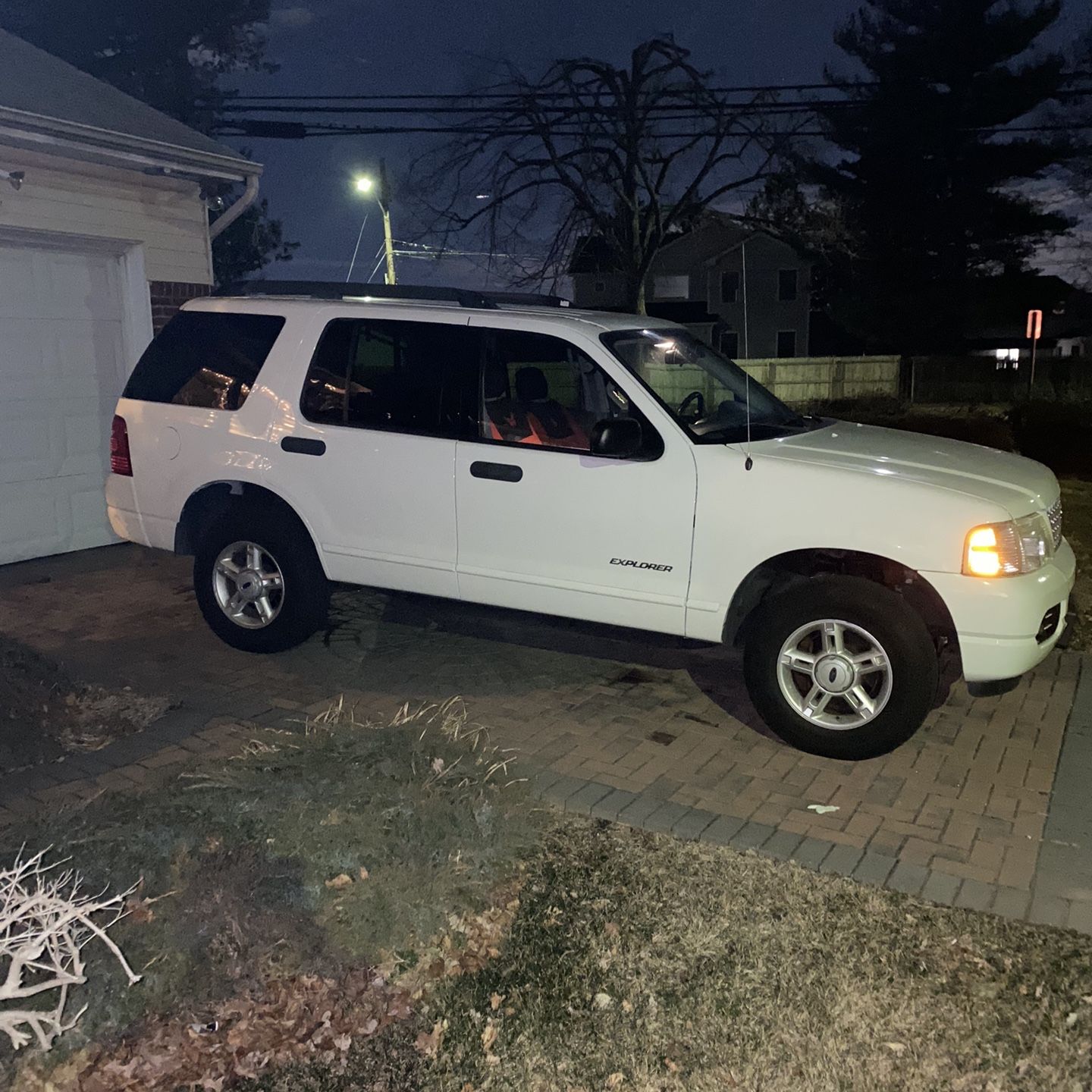 2005 Ford Explorer