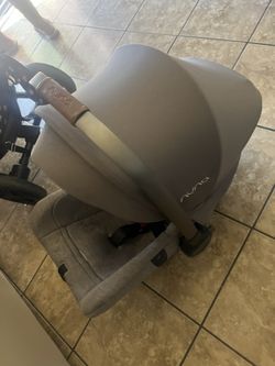 Nuna Car seat