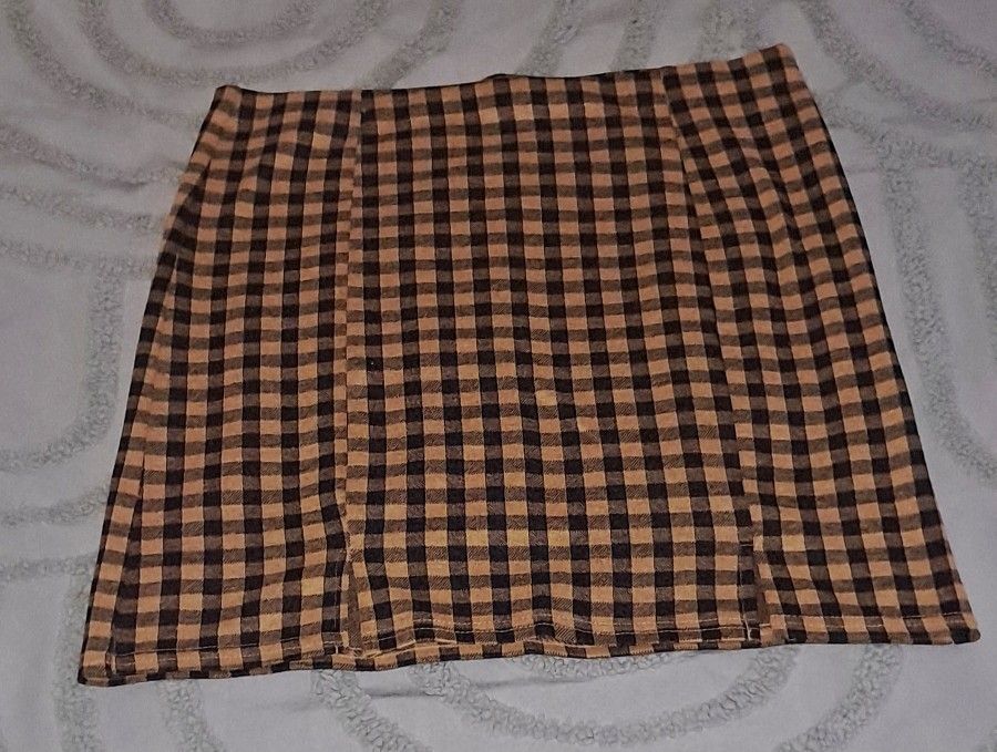 NEW Checkered Mini Skirt – XL
