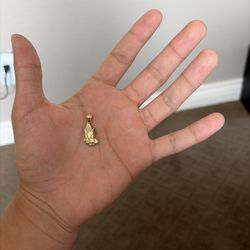 Gold Hand Pendant 