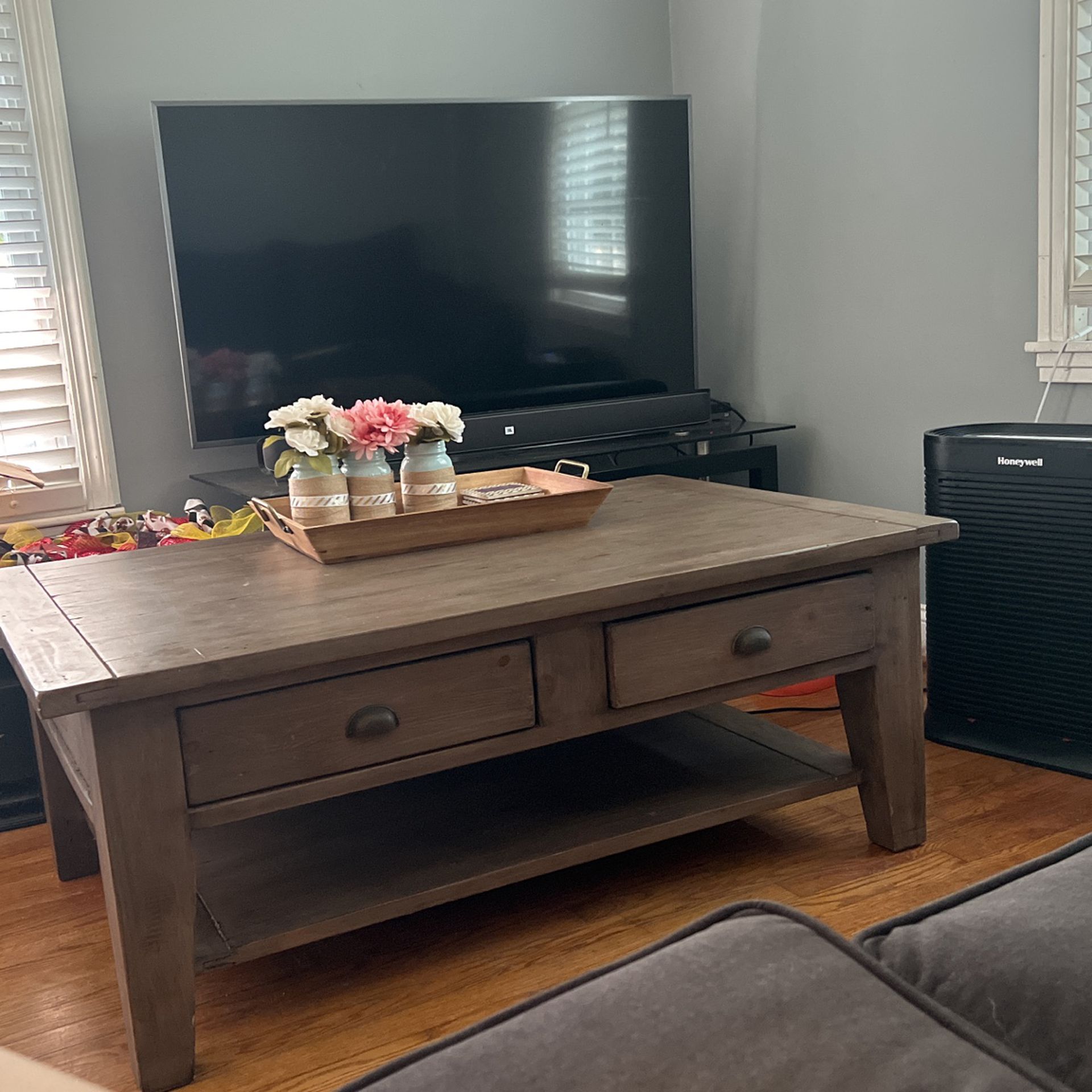 Gray Coffee Table With Storage