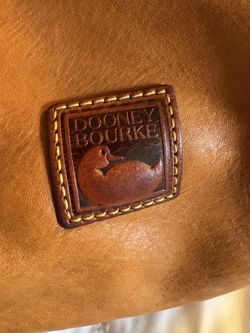 Beautiful designer purse Dooney &Burke