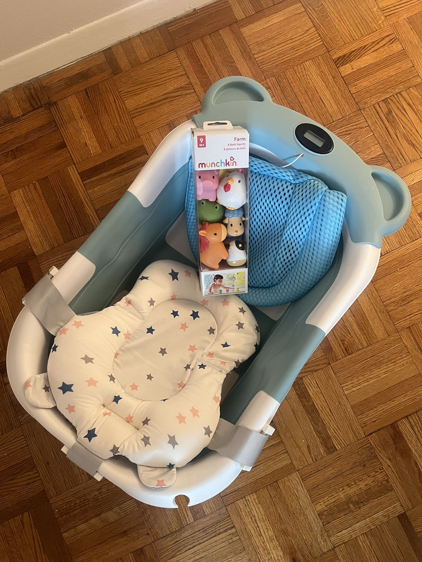 Baby Bathtub With Cushion & Bath Toys!