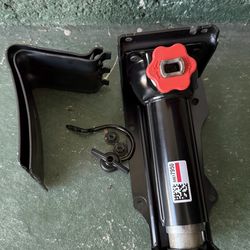 GMC Sierra Chevrolet Silverado Spare Tire Jack Tool Kit