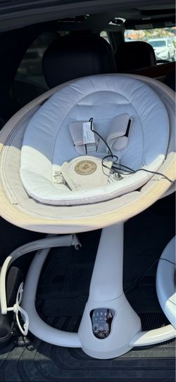 Baby swing