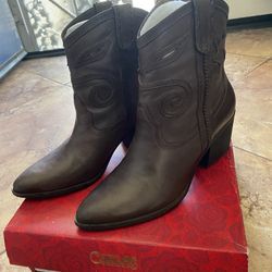 Womens Boots
