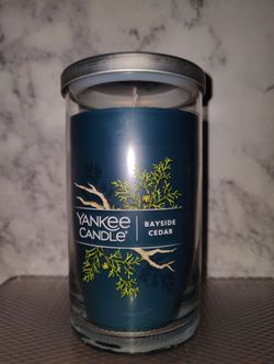 Brand NEW! 🕯️ Yankee Candle 14oz - Bayside Cedar(((PENDING PICK UP TODAY)))
