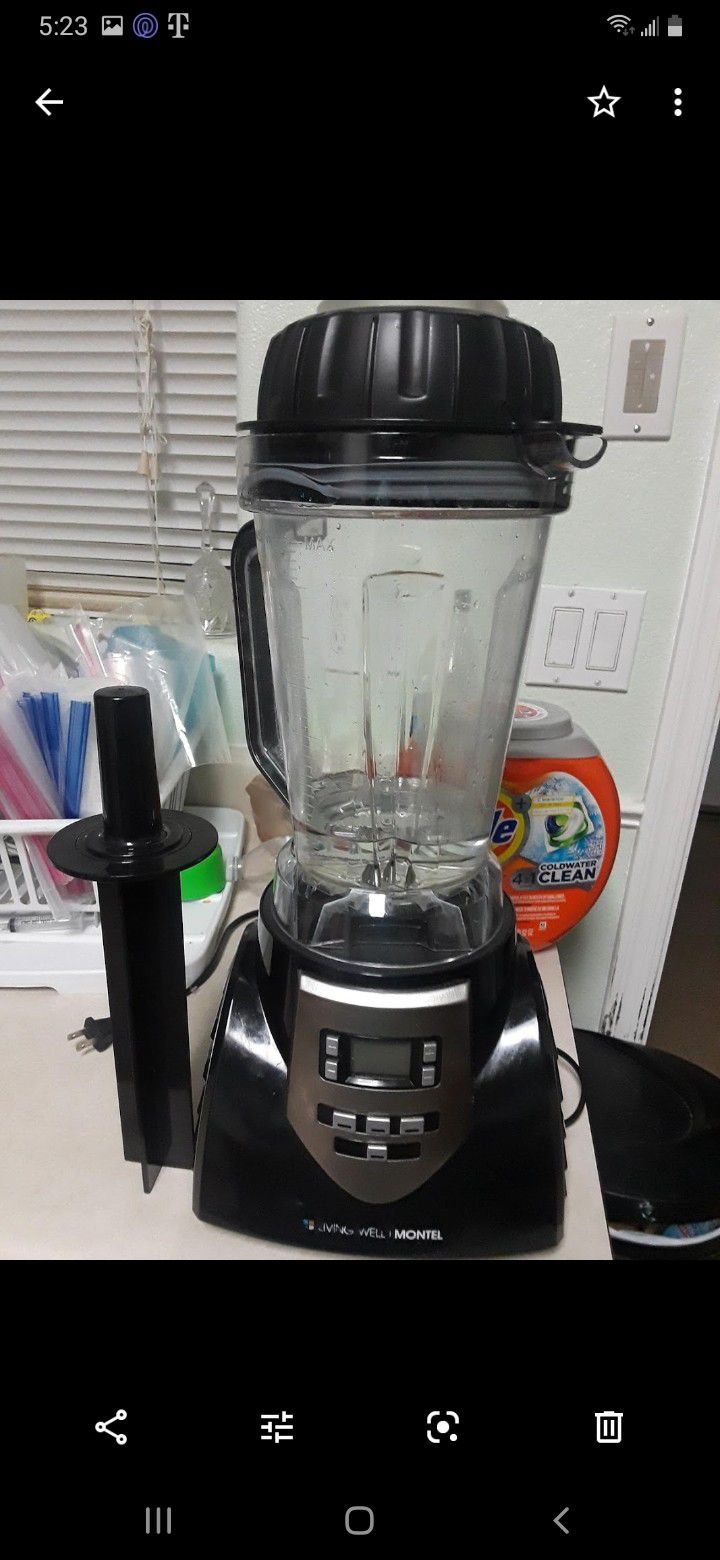 Living well master elite blender. Used great condition