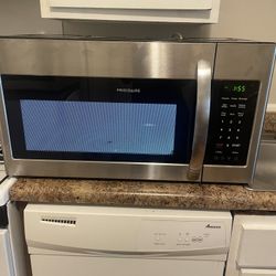 Frigidaire Microwave 