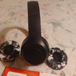 Beats Solo 3, Works Perfect,  Brand New Pads 