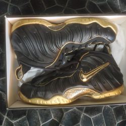 Nike Air Foamposite Pro Black & Gold Custom. 