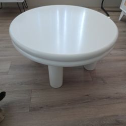 White Round Coffee Table 