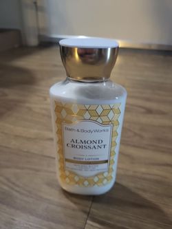 Bath and Body Works Almond Lotion