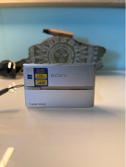 Y2K SONY CyberShot Digital Camera