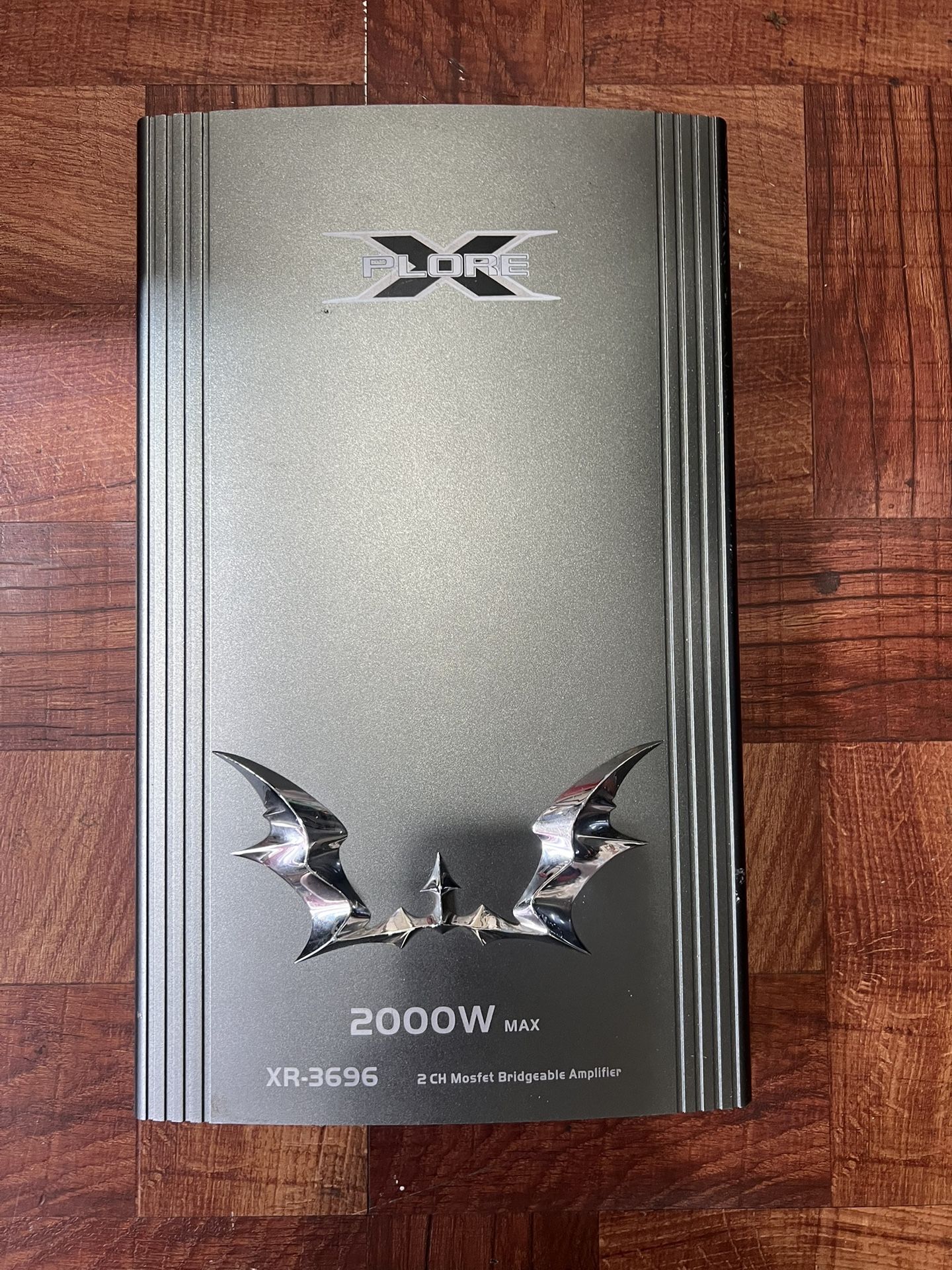 Amplifier 2000 Watts