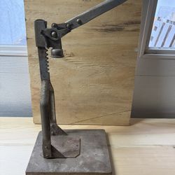 Antique Hand Press Bottle Capper 