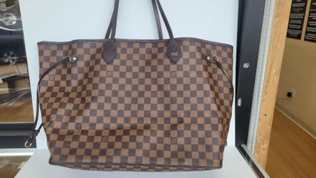 Louis vuitton tote bag. Used. Initial customized