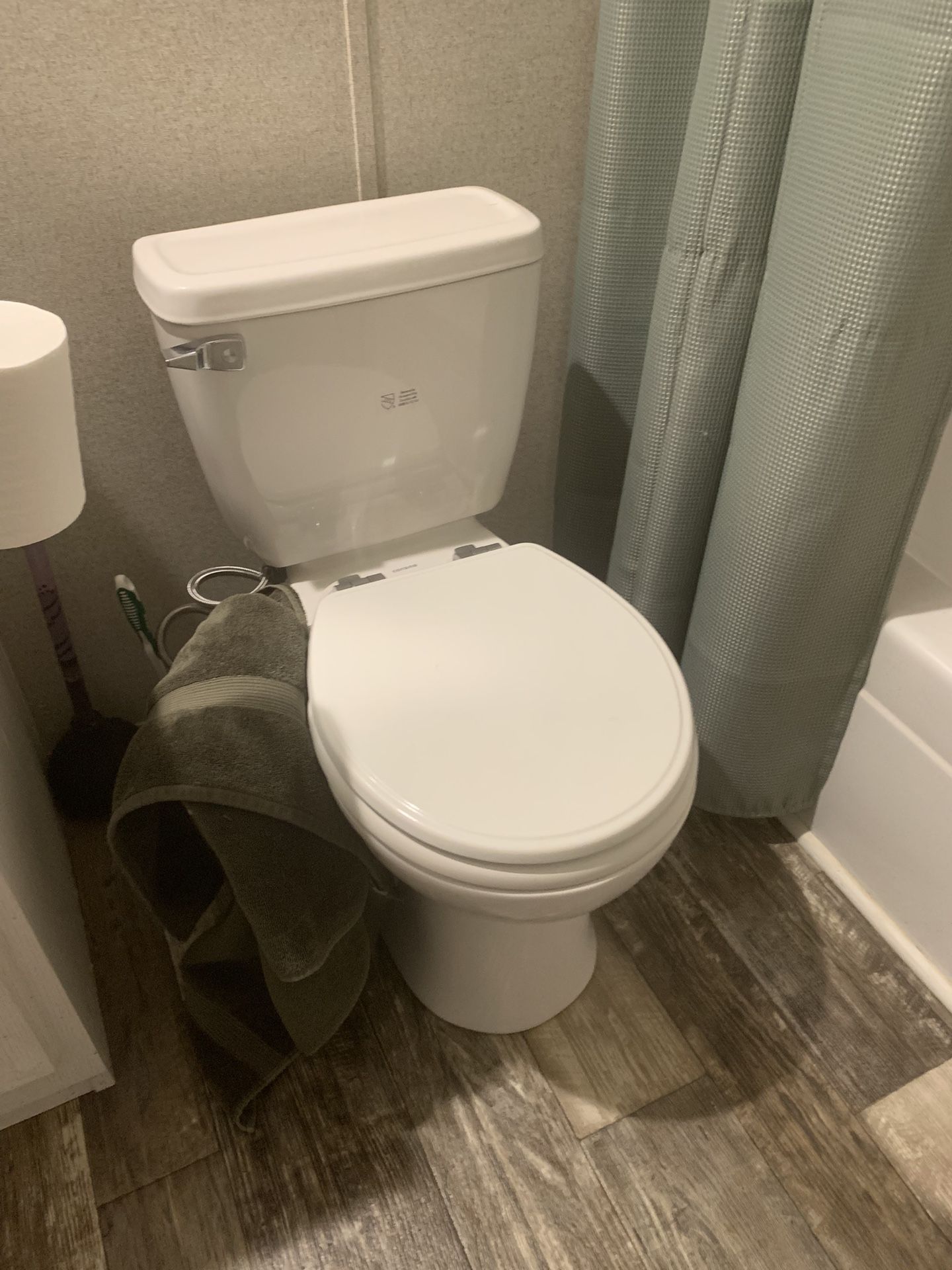 CORONA Toilets Set Of Two Great Condition