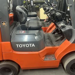 Forklift Toyota 8000 Libras Precio Y Calidad