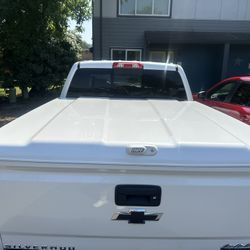A.R.E. LSII Tonneau Cover 