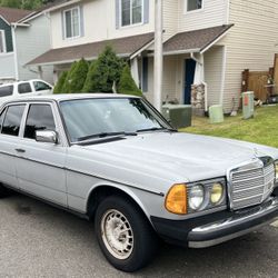 1985 Mercedes-Benz 300
