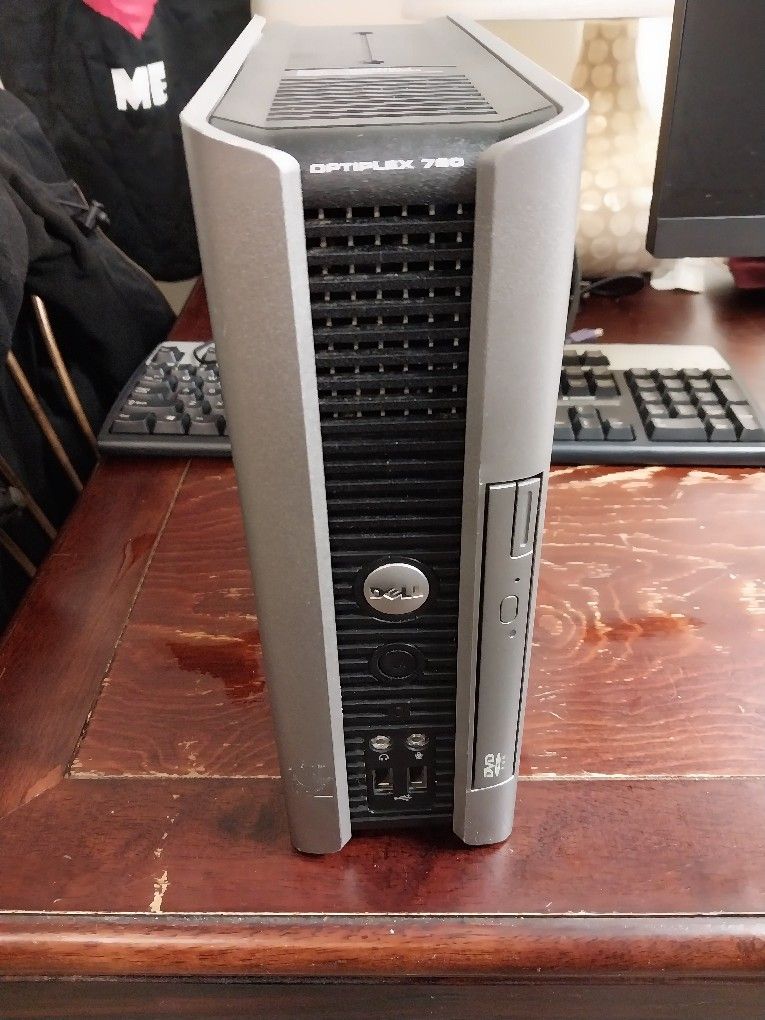 Dell Optiflex 760 Desktop Computer
