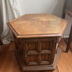 Lamp Table - Free