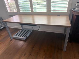 Office desk 74 x 32 in
