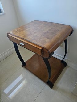 Vintage style dresser