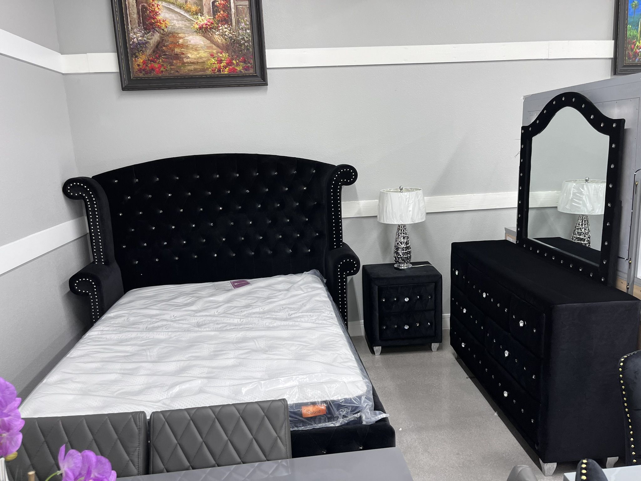 4pc Queen Bedroom Set ‼️ Only $1,699‼️