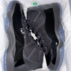 Jordan 11 Gammas Size 13 , 14