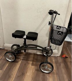 Knee Scooter with Basket and Hand Brakes