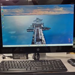 HP https://offerup.com/redirect/?o=QWxsLmlu one 23-g030