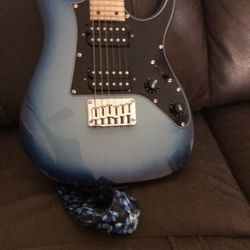 Blue Guitar 