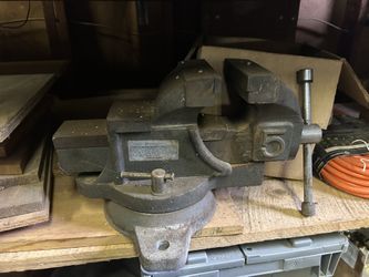 Practo 5 industrial Vice