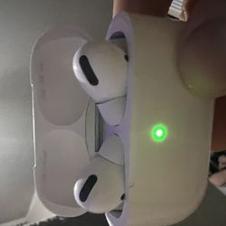 Apple Air Pod Pro 2 Wireless Earbuds 