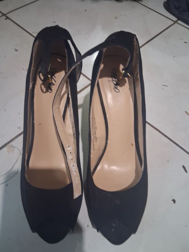 Black Heel