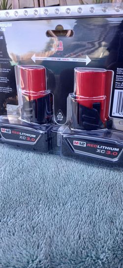 Milwaukee M12 3.0ah 2 pack batteries