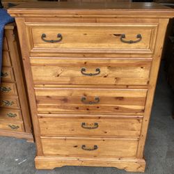 Rustique Solid Knotty Pine 5 Drawer Dresser Chest 