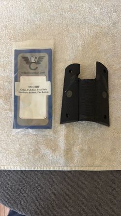 Wilson Combat Grips – Cocoa Starburst - 3515CSBF - Brand New And Original Packaging
