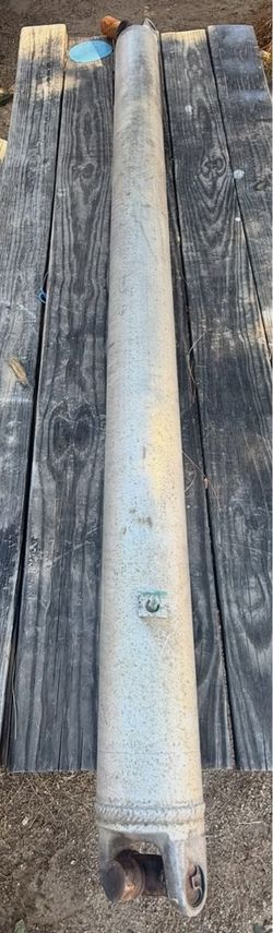 2018 Chevrolet Silverado 4 door 4x4 Driveshaft — 5150 Auto Parts