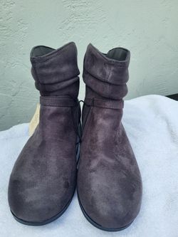 St. John's Bay Womens Kyle Flat Heel Slouch Boots Size 9.5