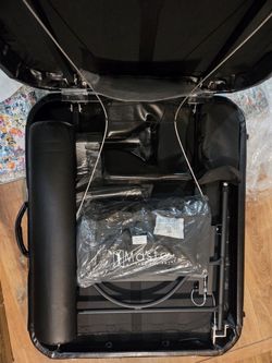 Portable Massage Table From Master Massage  30 Wide High End Quality Table, Brand New