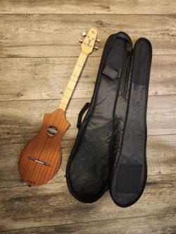 Merlin
Seagull Guitar M4 Merlin Mountain Dulcimer Mahogany