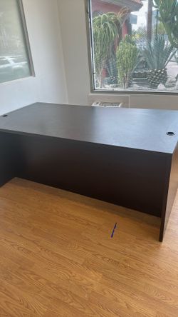 Offices desk