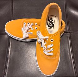 WOMENS VANS 6.5 - GOLD